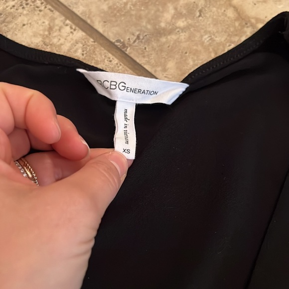 BCBG black romper twist front detail size XS - Picture 3 of 3